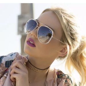 Quay Sunglasses “Needing Fame”